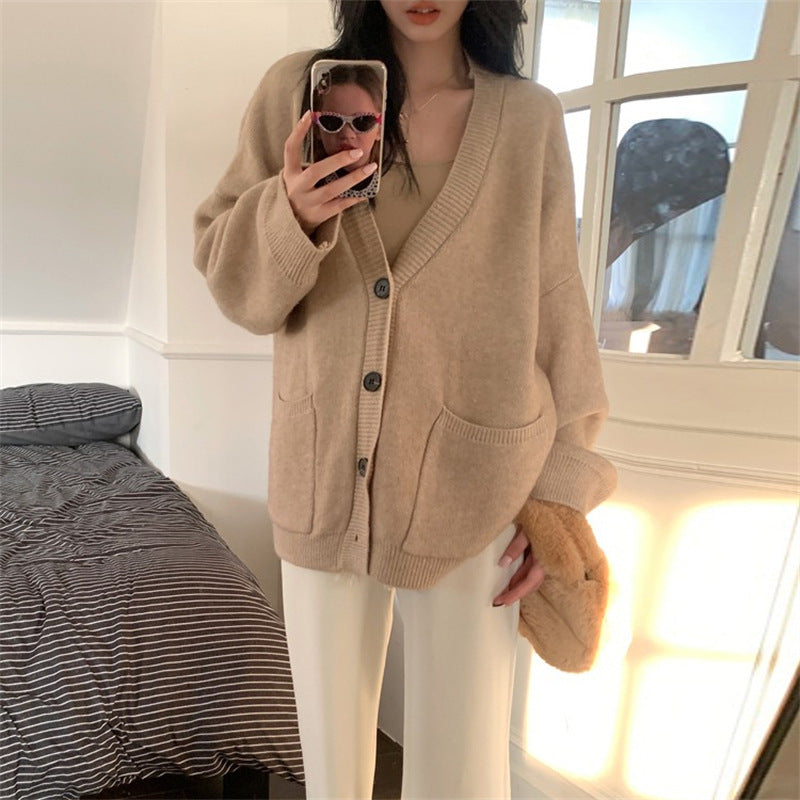 Autumn/Winter 2026 V-neck Knitted Cardigan - Memorree