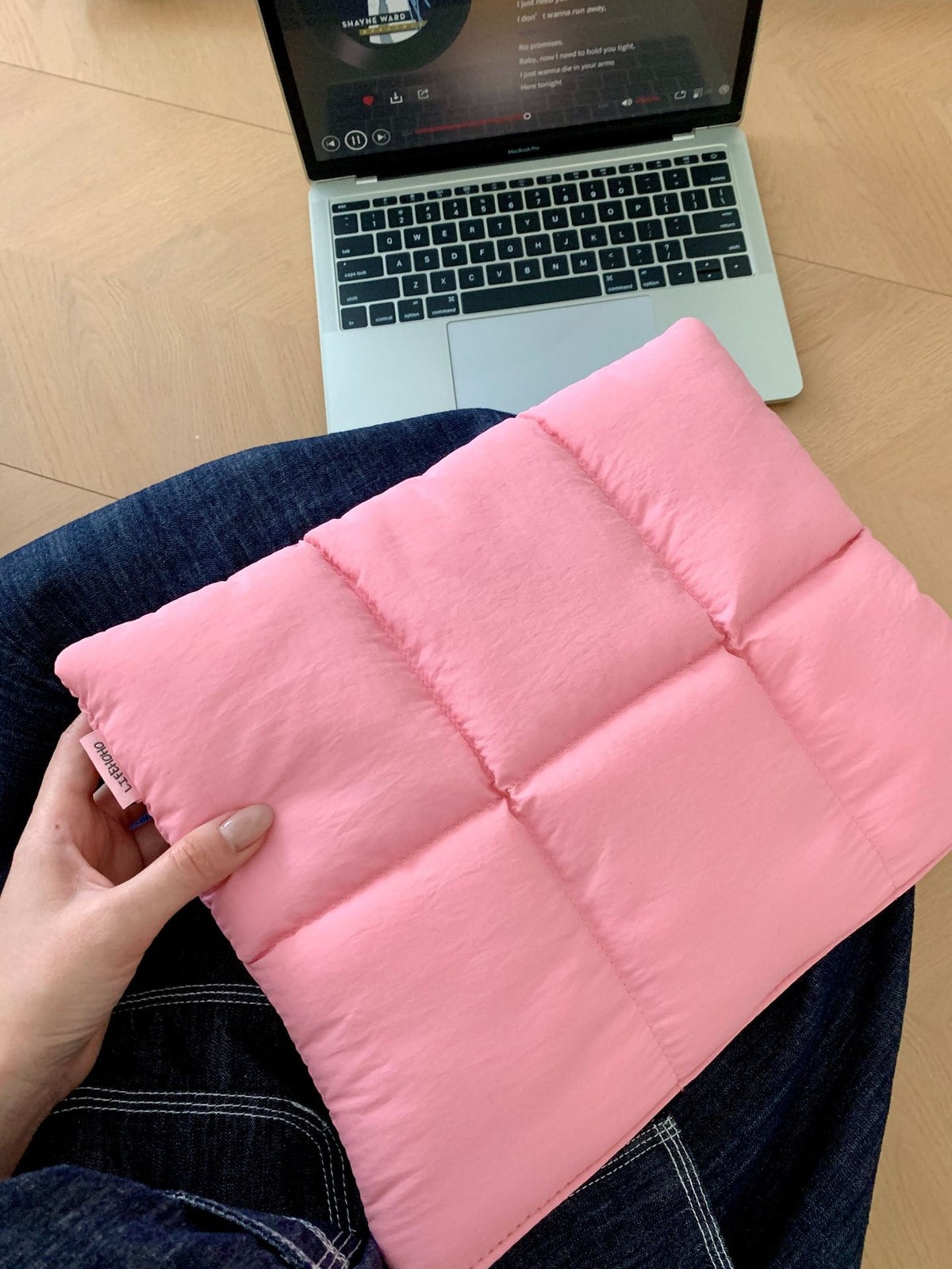 Comfyable Puffy Laptop Sleeve Case - Memorree