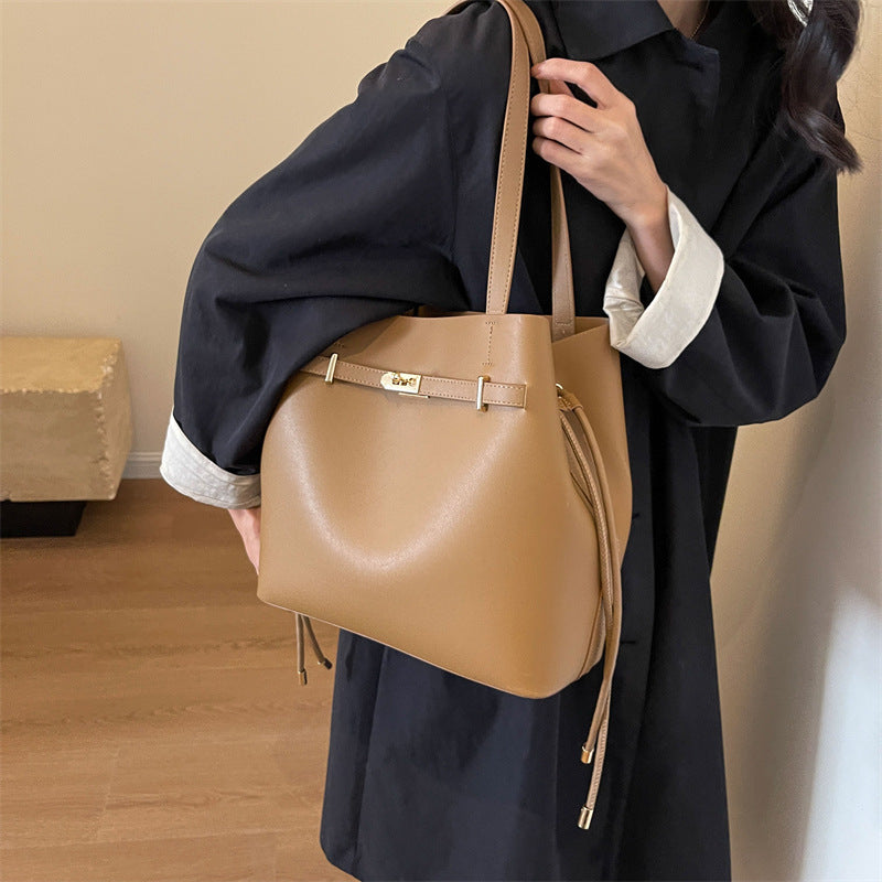 Aida Messenger Bag - Memorree