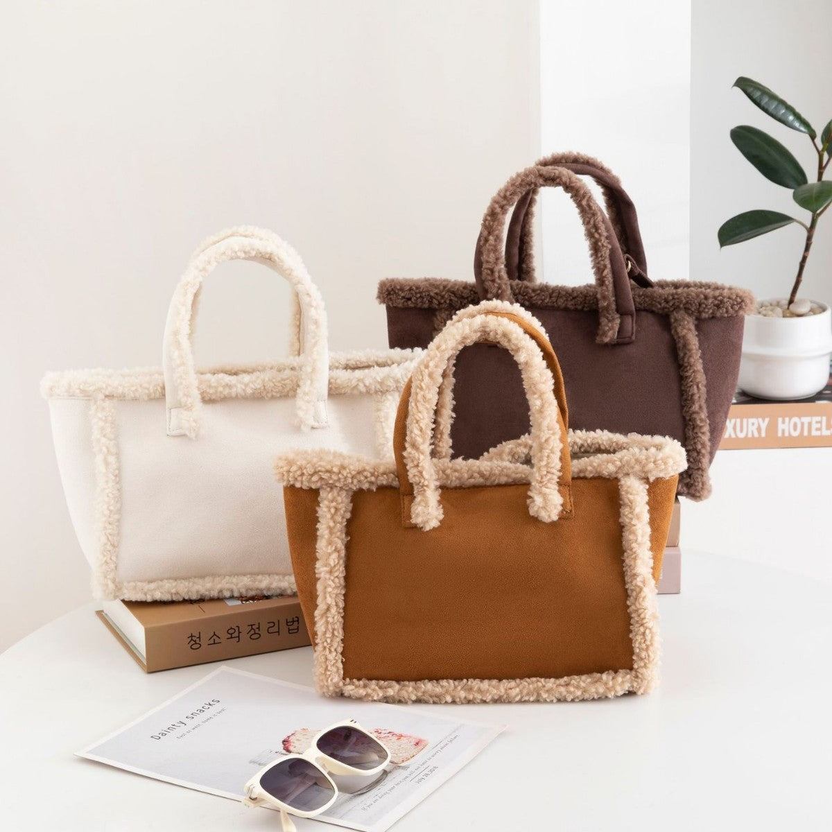 Shearing Crossbody Tote Bag - Memorree