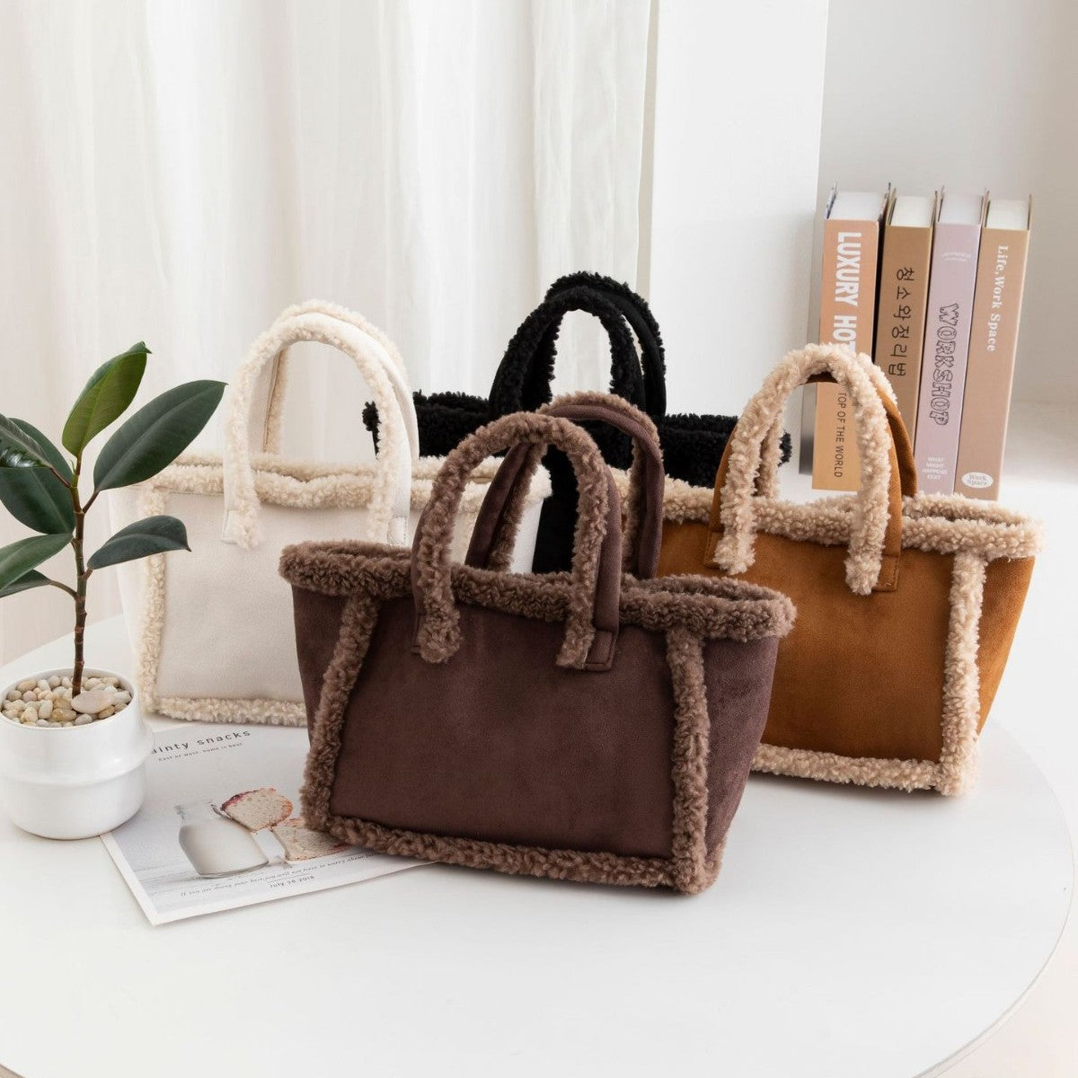 Shearing Crossbody Tote Bag - Memorree