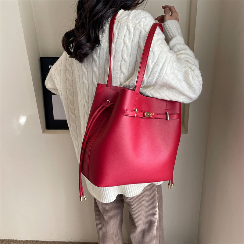 Aida Messenger Bag - Memorree