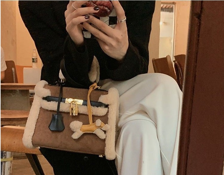 Real Lamb Fur Bag - Memorree