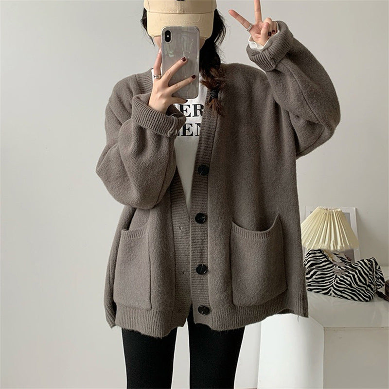 Autumn/Winter 2026 V-neck Knitted Cardigan - Memorree