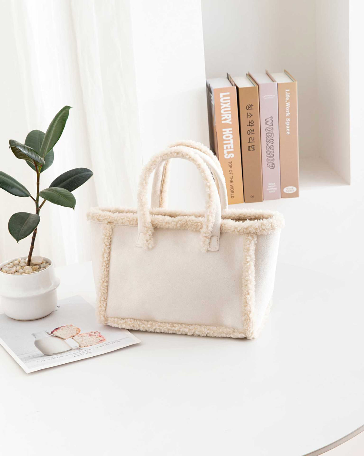 Shearing Crossbody Tote Bag - Memorree
